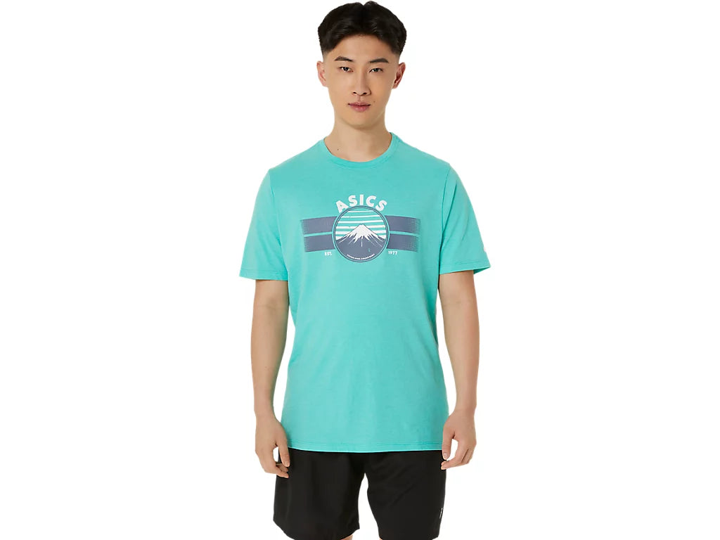 UNISEX ASICS EST 1977 MOUNTAIN TEE
